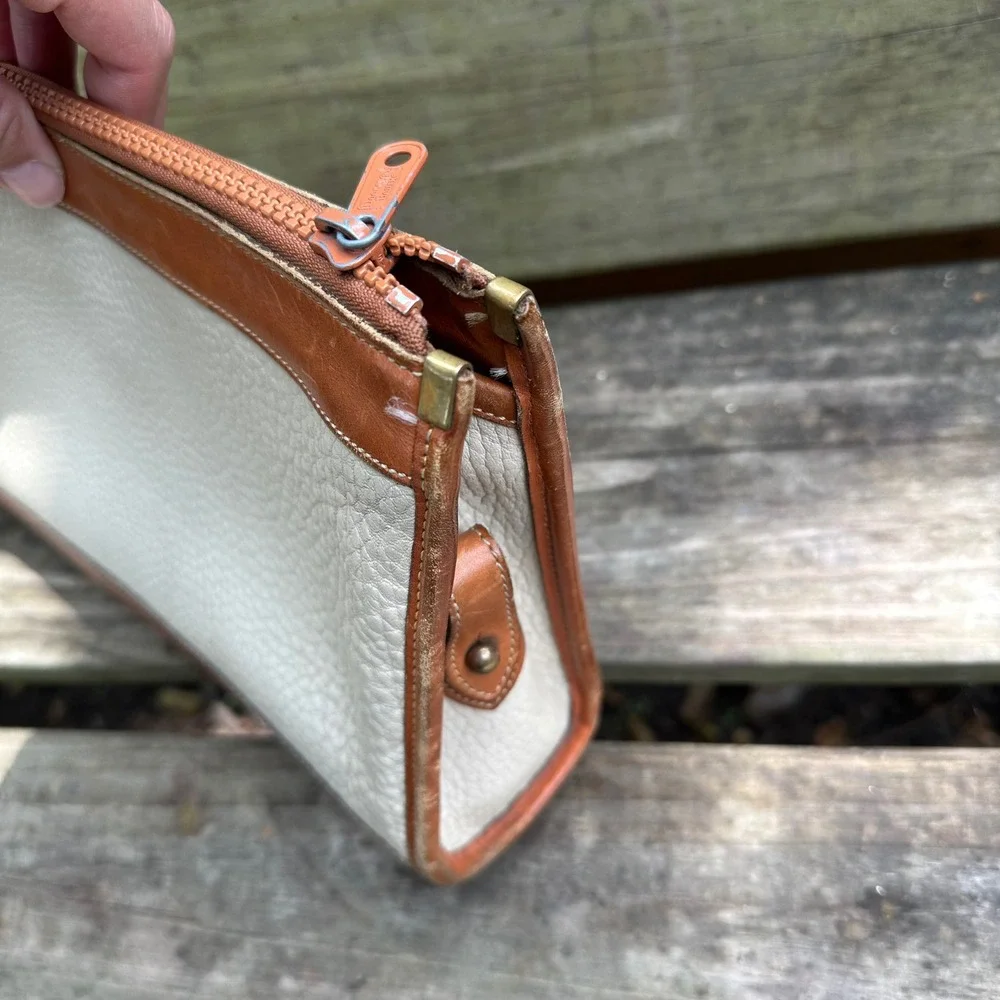 Vintage‎ 80s Dooney & Bourke All Weather Leather Clutch Bag Cream Tan USA Made